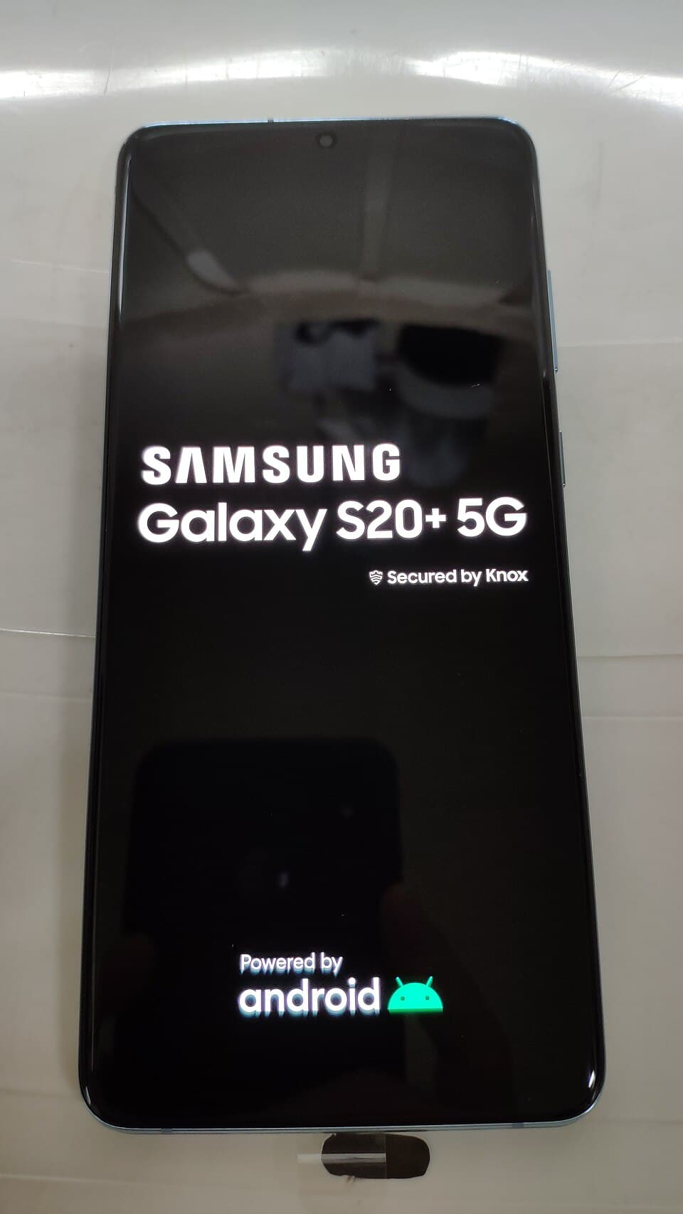 갤럭시 S20+ 제품 사진